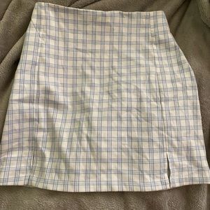 Never worn plaid Brandy Melville skirt